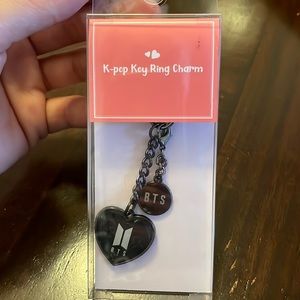 Small kpop BTS heart keyring